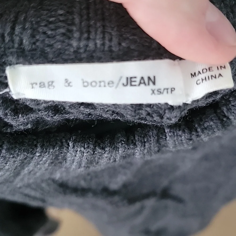 Small Rag & Bone Wool Sweater - Picture 2 of 5